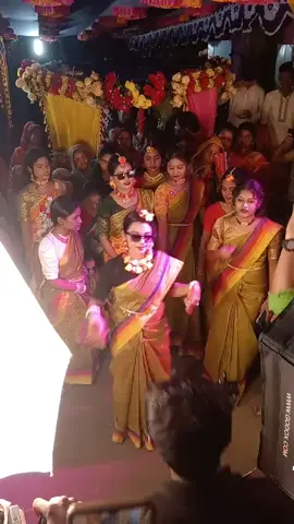 নাচ টা কিন্তু দারুন হয়ছে 🙂😌#foryoupage #viraltiktok #tandingvideo #100kviews @🎀 MúsTãk♥️Tãmãññã 👩‍❤️‍👨 