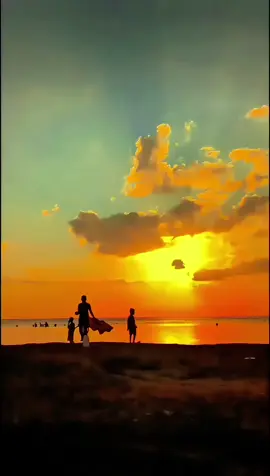 bagaimana cara memberitau mu, bahwa aku merindukan mu;) #fyp #foryou #lagutimur #sunsetvibes #sunset 