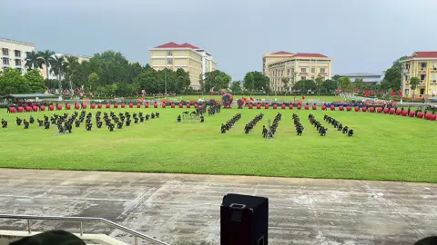 Luyện tập khai giảng năm học mới của trường sĩ quan đặc công 