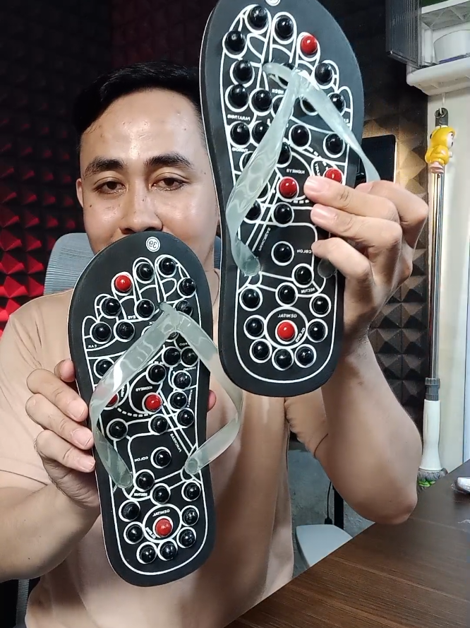 Membalas @yusri2131 sandal refleksi sandal terapi rematik kaki kram kesemutan kebas #sandalrefleksi #sandalterapi #sandalkesehatan #sandalrematik 