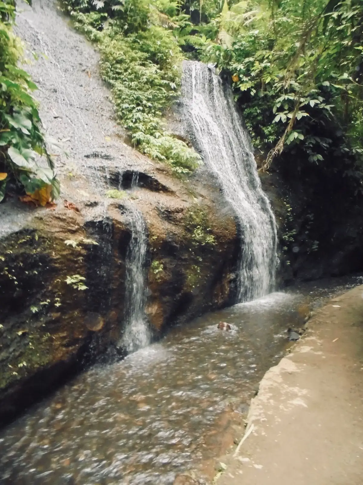 toya bulan waterfall