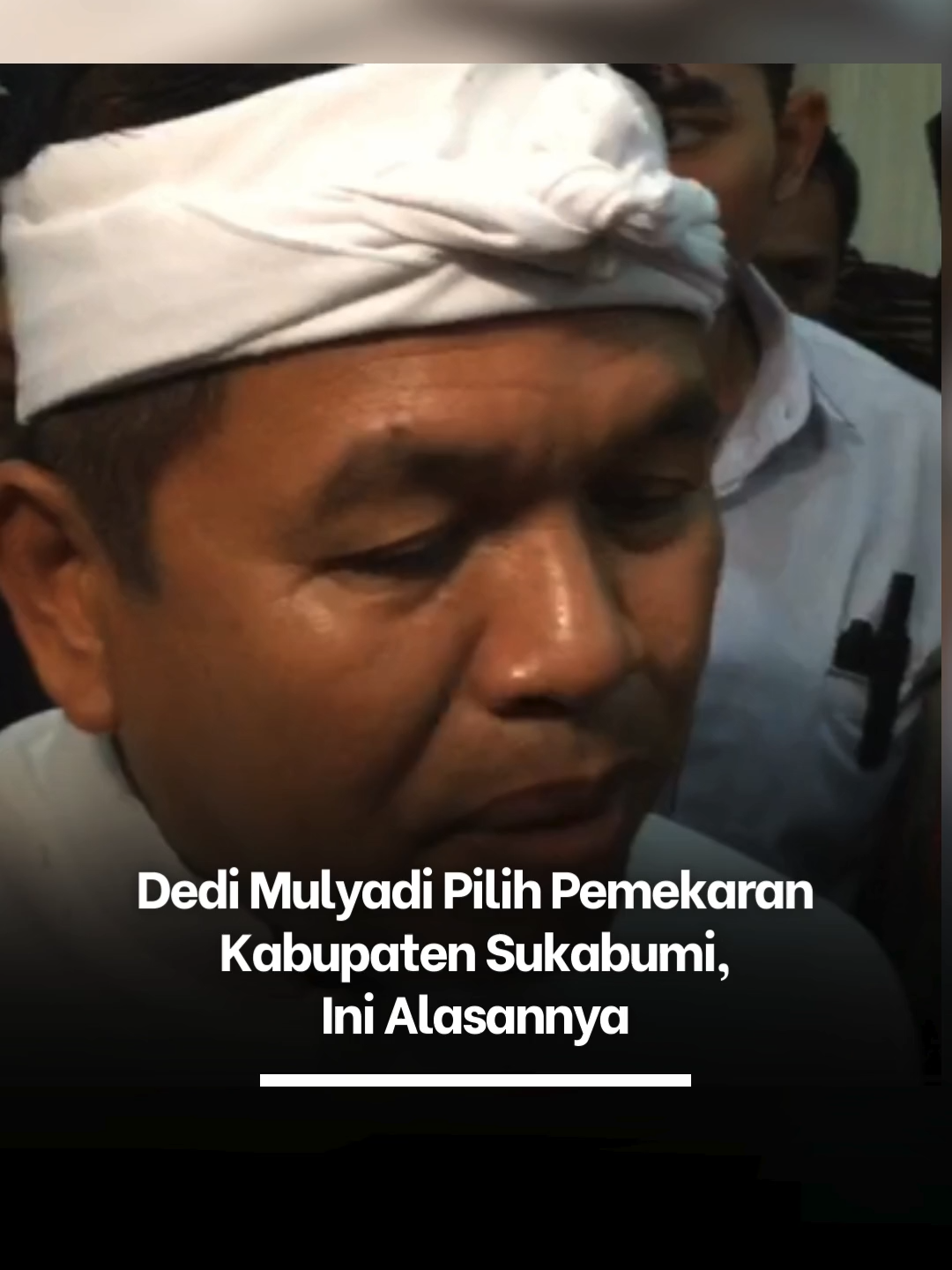 Kabar terbaru soal rencana pemekaran wilayah di Sukabumi! 🗣️ Gubernur Jawa Barat, Dedi Mulyadi, menegaskan bahwa ia lebih mendukung pemekaran Kabupaten Sukabumi Utara daripada perluasan Kota Sukabumi. Menurutnya, pemekaran bisa membuat pengelolaan pemerintahan lebih efektif dan meningkatkan kesejahteraan masyarakat. Editor : Tino 𝐒𝐞𝐥𝐞𝐧𝐠𝐤𝐚𝐩𝐧𝐲𝐚 𝐊𝐥𝐢𝐤 𝐋𝐢𝐧𝐤 𝐁𝐢𝐨 #jubirtv #jubirtvnewscom #sukabumi #jawabarat #pemekaranwilayah #kabupatensukabumi #pemda #beritasukabumi #dedimulyadi #politik @pemkabsukabumi @dedimulyadiofficial