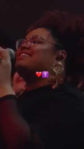 Todo vazio que havia em mim,hoje é sua morada ❤️✝️ Deixe seu amém 🙏🏻  #louvor #Jesus #fyp #jovenscristaos #Deus 