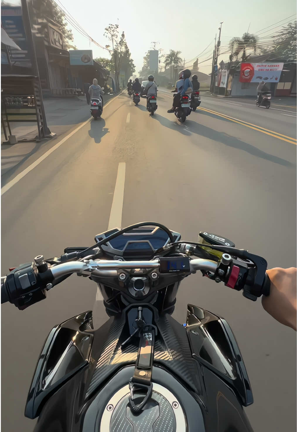 bahan sw mu cah #cb150r #cb150rstyleganteng #cbhikari #hikari #motorcb150r 