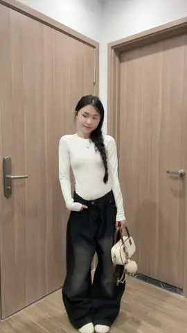 Áo thun cổ tròn dài tay #lila #22etm #webuild 