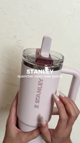love the color 🥹💘 #stanley #stanleytumbler #stanleyquencher #tumbler #tumblersoftiktok 