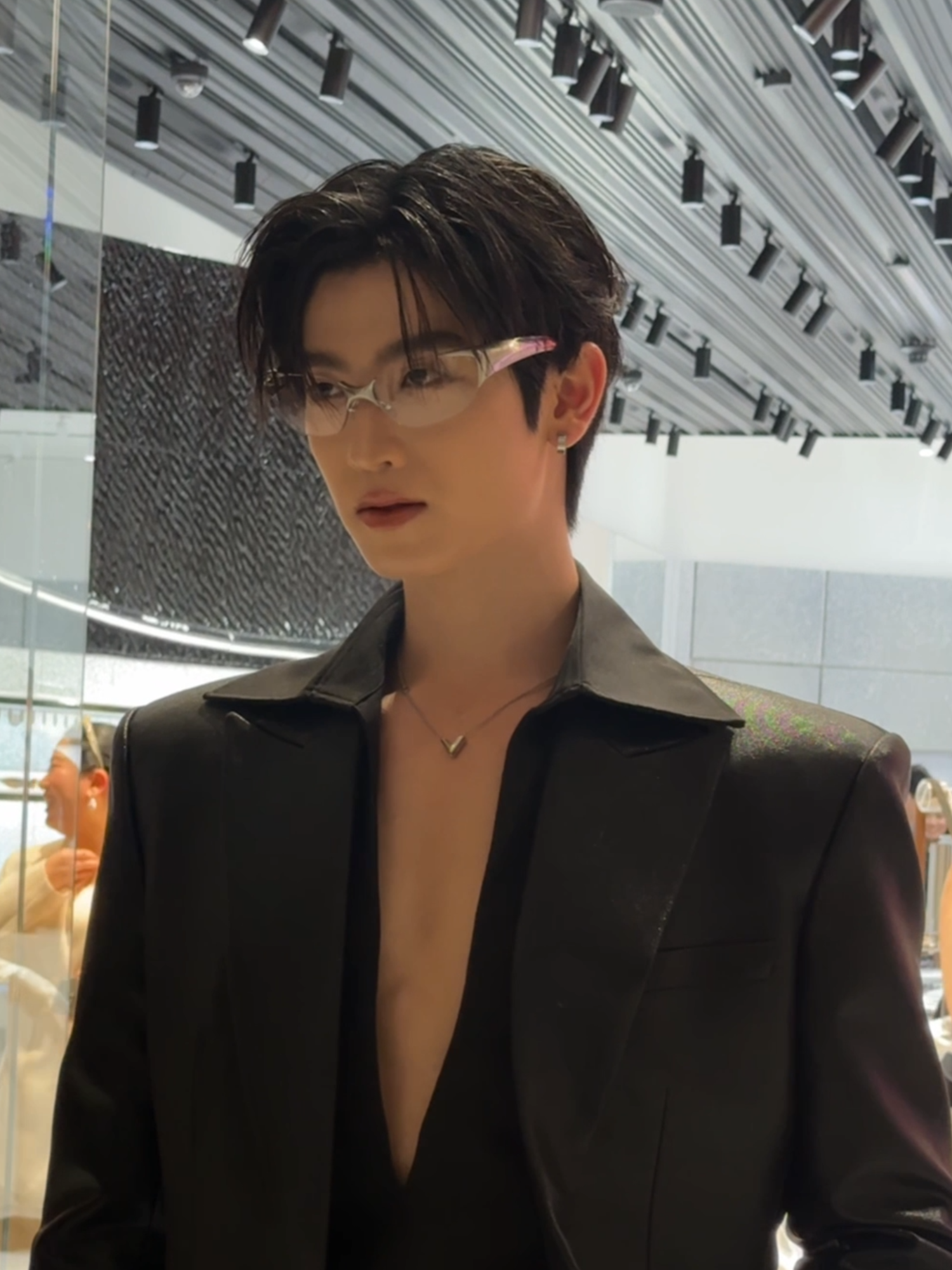 จะพี่โท สมโท หรือกบน้อย ก็ดีไปหมด ✨ ▪️#tthomastc ร่วมเปิดโลกเหนือจินตนาการที่สโตร์ใหม่ล่าสุดกับ Gentle Monster Siam Paragon Opening ชั้น 1 สยามพารากอน  #GentleMonsterxThomas #GENTLEMONSTER2025 #SiamParagon