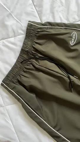 Smart dooh seluar nii lawaaa terok 😍 #baggytracksuit #fyp 