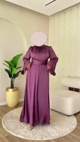 #creatorsearchinsights #coloroftheseason #colorof2025 #shirts 