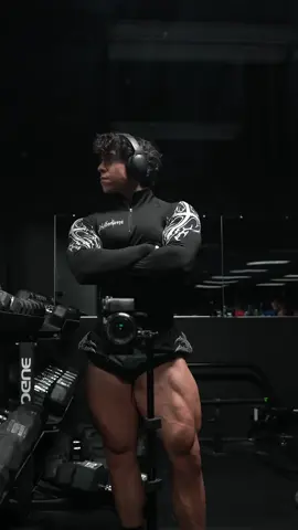 need to time travel 24 years in the past to notify everyone of the @Breathedivinity shock drop today #gym #fyp #breathedivinity 