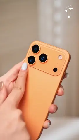 iPhone 17 Pro Max... 🍊🍊