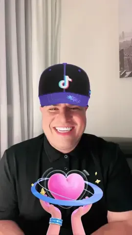 Mi primer #tiktoklive y me pase dos horas conectados con ustedes. Los amo gracias por el cariño. #TeamVlady #TeamVladyGomez #nomeabordenalaartista #lacasadealofoke #vladygomez #vladimirgomez #tiktok #republicadominicana🇩🇴 #cubanosentiktok 