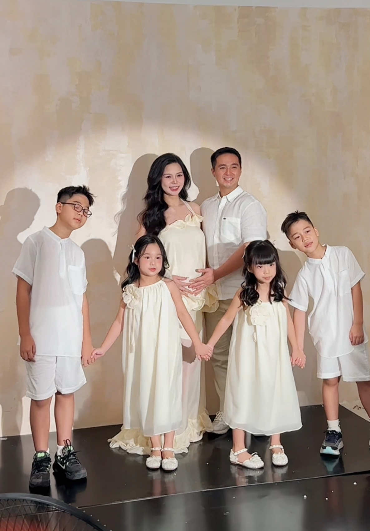 Đội bóng này mạnh quaa💪💪💪#chupanhstudio #chupanhdep #chupanhbau #MinhTriStudio #viral #chupanhdephanoi #chupanhbeauty #chupanhtrungthu #chupanhnangtho #chupanhgiadinh 