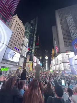 Countdown Times Square #newyork #timesquare #travel #countdown 