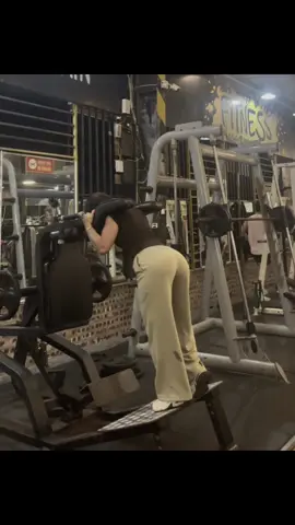 Thực ra là nữ gymer, tôi cũng thích ngắm 🍑 các bạn nữ khác 🤣 #gym #bodybulding #xuhuong 