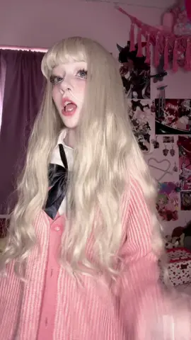 IT’S BEEN SERIALIZED LIFE IS SO GOOD FOR YURI LOVERS EVERYWHERE !!!!!! IT’S FINALLY MORE THAN A ONE SHOT !!!!!!! #gyarutogyarunoyuri #gyaruxgyaruyuri #yuacosplay 