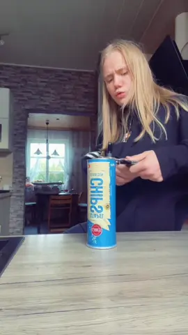 Wer ist auch so?#probierenmitkarina #probiersen #maskiergang 