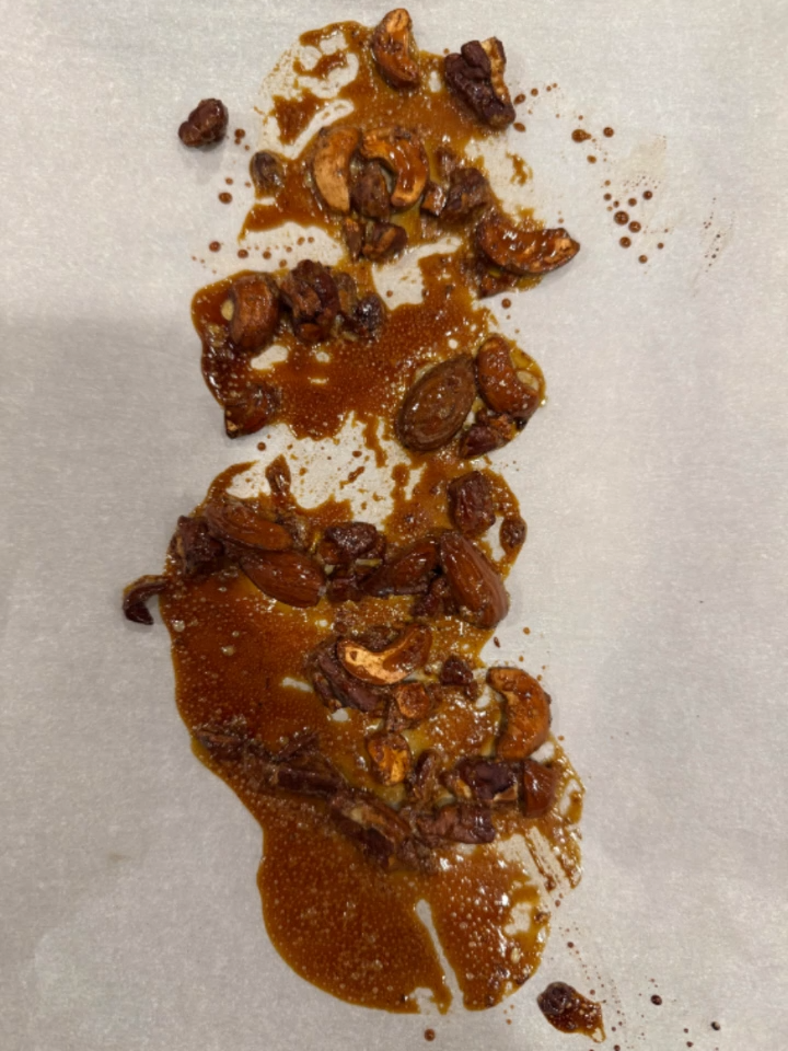 Craving that classic carnival treat? I took matters into my own hands and whipped up these homemade honey-roasted pecans, almonds, and cashews! The sweet crunch, the warm caramelized coating—every bite takes me straight back to the midway.  Who else misses the smell of fresh-roasted nuts at the fair? Drop a 📷 in the comments if you’d grab a handful! #HomemadeGoodness #CarnivalCravings #HoneyRoastedNuts #SweetAndSalty #FoodieVibes