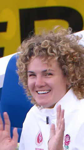 Fan’s reaction to seeing Ellie Kildunne on the big screen 😳 #RWC2025 #rugby 