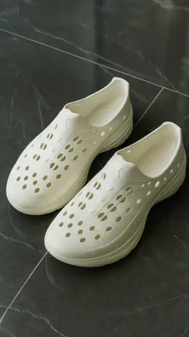 TIPONO Giày Sneaker LM93 EVA Đúc Nguyên Khối #giaysneaker #giaysneakernam #giaysneakernu #giaydimua #giaychongnuoc 