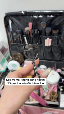 Kẹp mi cong vút luôn #makeup #kepmi #kepmicong #wosado 