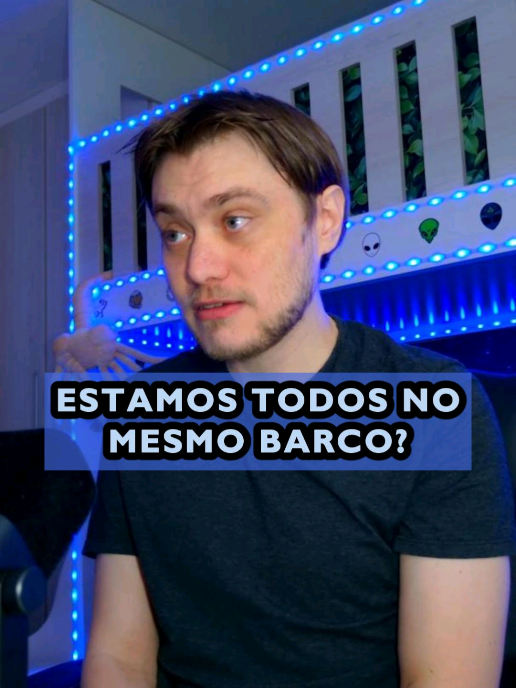 Eu não estou em cima do muro.... eu estou do lado dos autistas, independente de como eles lidam com suas dores. Jamais irei atacar um outro autista, que sofre as mesmas dores que eu, pela forma como lida com isso. O problema é muito mais amplo e está na sociedade, que é preconceituosa, capacitista, que não respeita a diversidade e não é inclusiva.  Esse vídeo ficou longo, mas é um assunto muito importante e espero que vocês me entendam ❤ #autismo #autista  Obs: Não quero que mencionem ninguém nos comentários, não quero exemplos e nem ataques. O vídeo é justamente para que isso não aconteça. Obs2: Um autista falando 