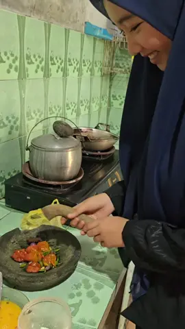 nyambel barudak #fyp #gadisbaduy #hestybaduy #baduymualaf #baduycantik 