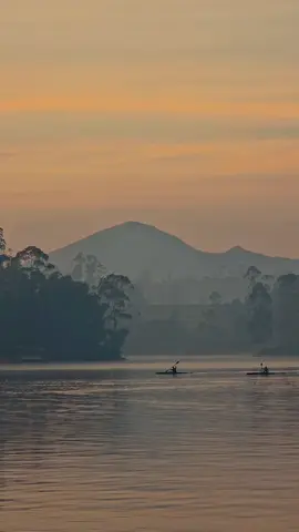 Situ Cileunca di pagi hari #situcileunca #bandung #kabupatenbandung #liburanpangalengan #explorepangalengan 