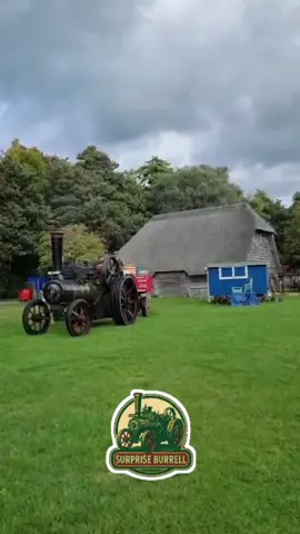 Steaming Through  Traction engines were essentially portable steam engines capable of moving under their own power. Farmers used them to plough fields, drive threshing machines, and haul heavy loads. In industry and road construction, they powered machinery, workshops and mills.  Their ability to provide both mobility and mechanical power made them an essential tool for agriculture, transport, and infrastructure  #beats #tractionengine #steamengine #dampfmaschine #locomotive 