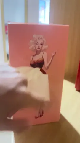 Interesting tissue box#Tissuebox #funny 