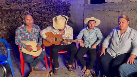 No tengo Mucho ,lo que se viene próximamente para toda la gente trabajadora 🤠🎶#tiktokviral #gerardodiazysugerarquia #regionalmexicano  #musica#trabajo 