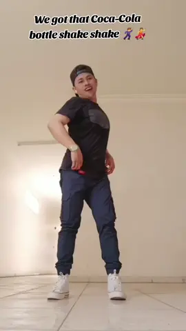 Coca-Cola bottle Shake shake 💃🕺 #dance #fyp #fpyツ #foryoupage #fyppppppppppppppppppppppp 