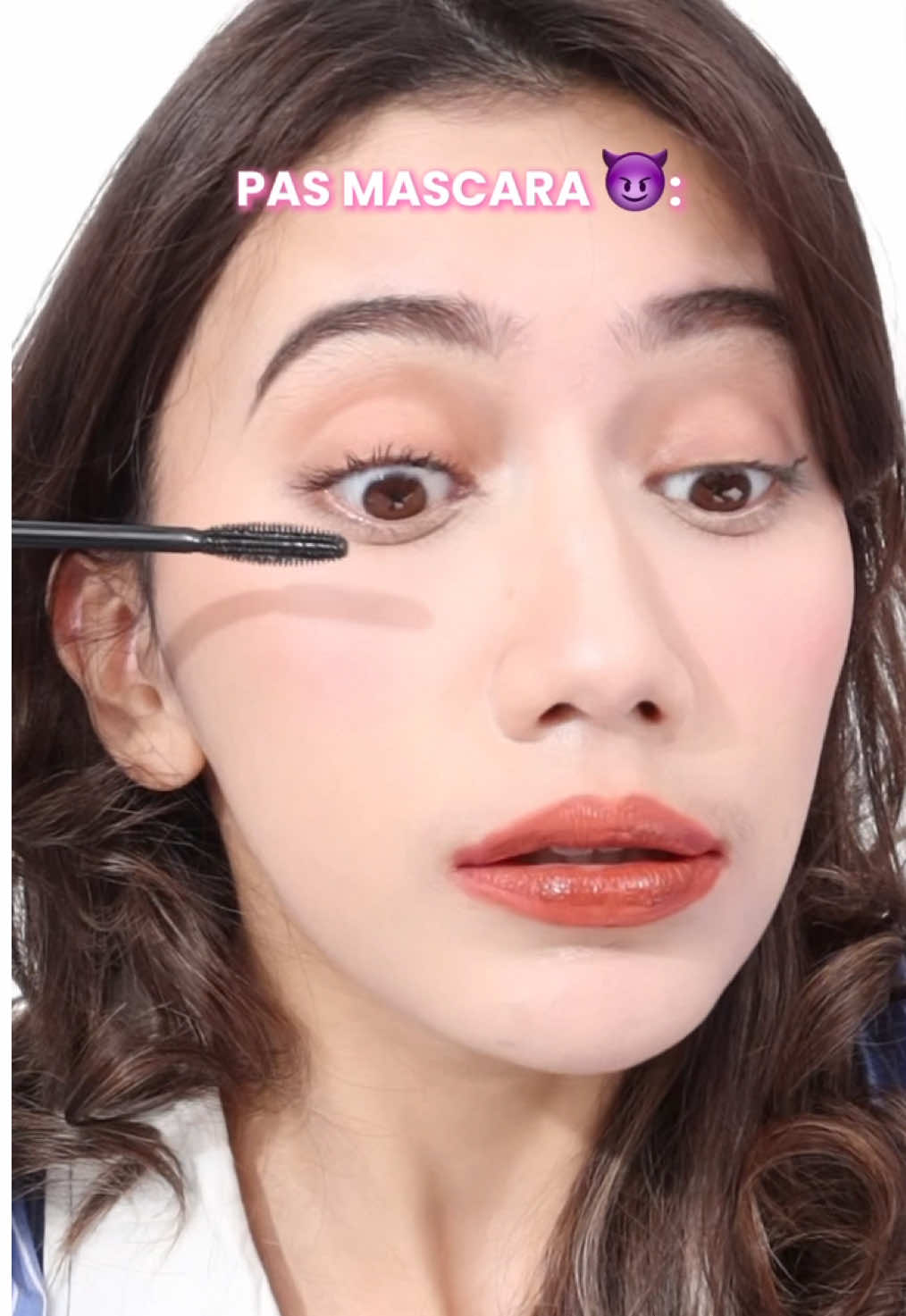 Pokoknya pek mascara wajib mangap! Siapa yang sama kaya dazzlina juga? 🙋🏼‍♀️ #DazzleMendonesia #DazzleMeBeauty #dazzlememakeups 