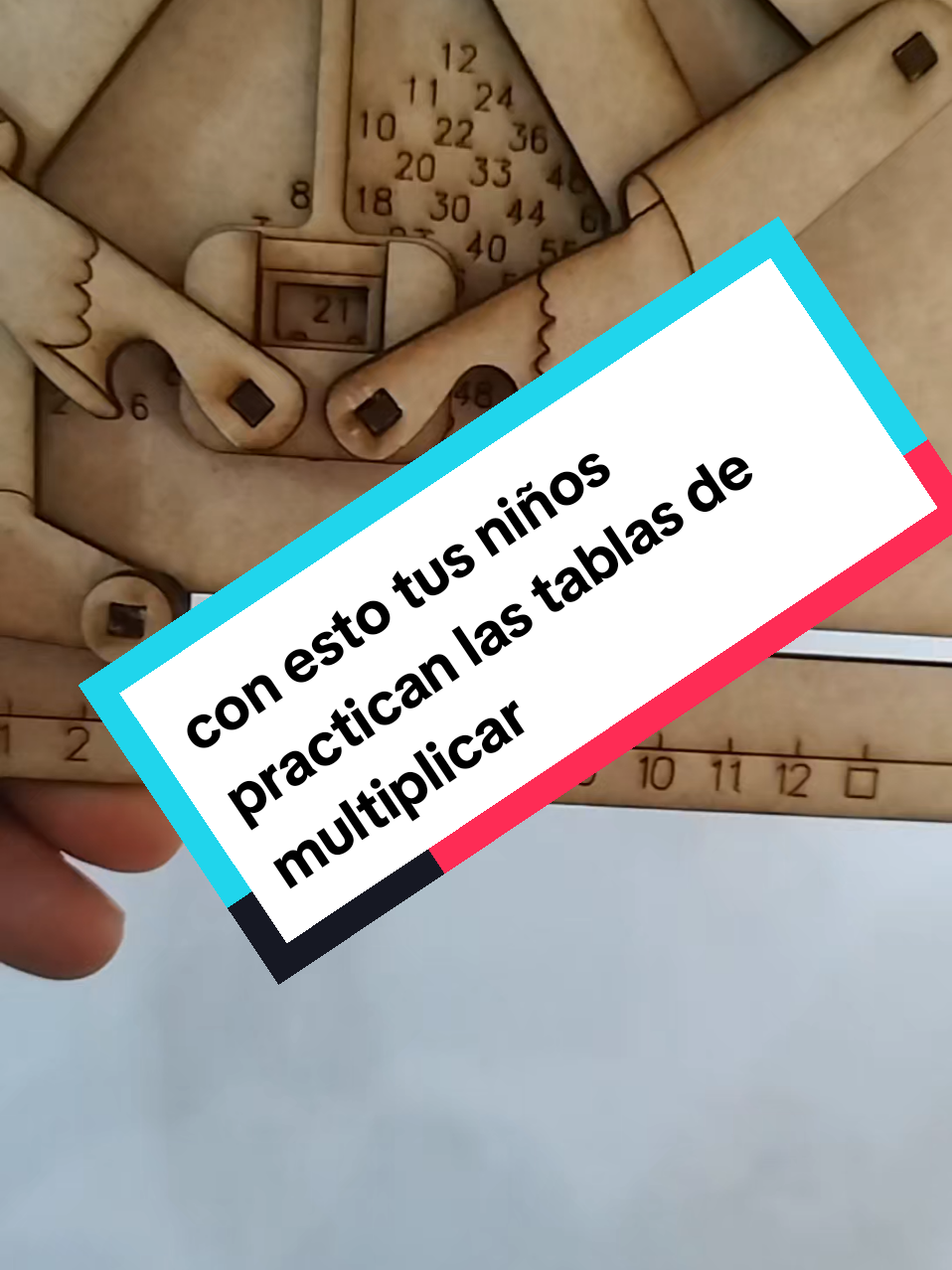 Multiplicación: dispositivo para practicar las tablas de multiplicar, para niños. También tenemos libro para practicar el ábaco japonés. #abaco #soroban #multiplicacion #multiplicar #matematicoperu 