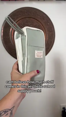 loving this green color 😍😍😍 #homeschool #schoolsupplies #aesthetic 