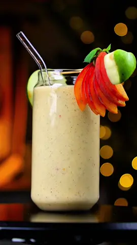 سموذي فواكه منعش ولذيذ 🍓🥭🍌 المكونات  فواكه 🍓 🥭 🍌 • عسل 🍯 او سكر • ثلج 🧊 • حليب 🥛  جرعة انتعاش طبيعية بألوان الفواكه! 🍹 سموذي فريش غني بالفيتامينات، مثالي لبداية يومك بطاقة وصحة. جربه واستمتع بطعم طبيعي منعش يبرد القلب 🌿💛 . . . . . . . . . #سموذي #عصير_فواكه #مشروبات_صحية #وصفات_سهلة #فواكه #مشروبات_منعشة #HealthySmoothie #FreshJuice #Vitamins #Foodie 