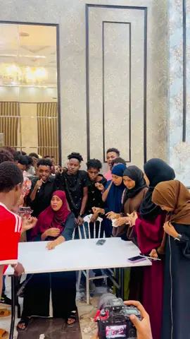 Waa hooyo soomaliyeed Aan uwada kacno oo aan garab istaagno @Queen Aragasan #somalitiktok #Zalmaan #garcade57 #following #foryou 