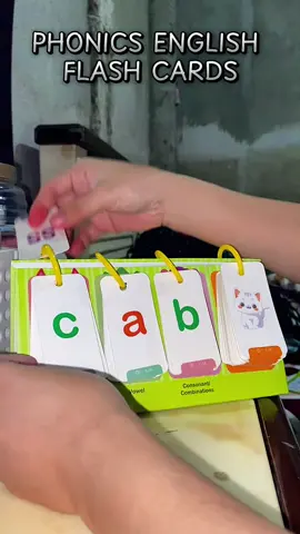 A new fun & learning activity for our kids!  #flashcards #flashcardsforkids #cvcwords #educationalflashcards #educationalcontent 
