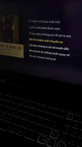 Đôi khi nhầm một chuyến xe… #chodoicodangso#lyrics#chamvaotim#xuhuong#viral 