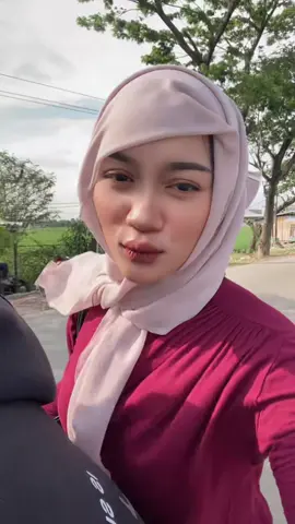 ke ikn naik motor sewruu