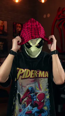 🥲 #spiderman #peterparker #venom #halloween #costume #cosplay #cosplayer #viral #marvel #fyp 