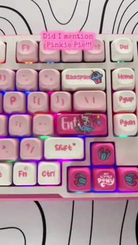 Even us grownups love My Little Pony ✨ I was ecstatic when I found out I could buy my favorite childhood toy as a keyboard I can use every day. Pure nostalgia with every click—grab one before they sell out! #mylittlepony #pinkiepie #mechanicalkeyboard #twilightsparkle #desksetup 