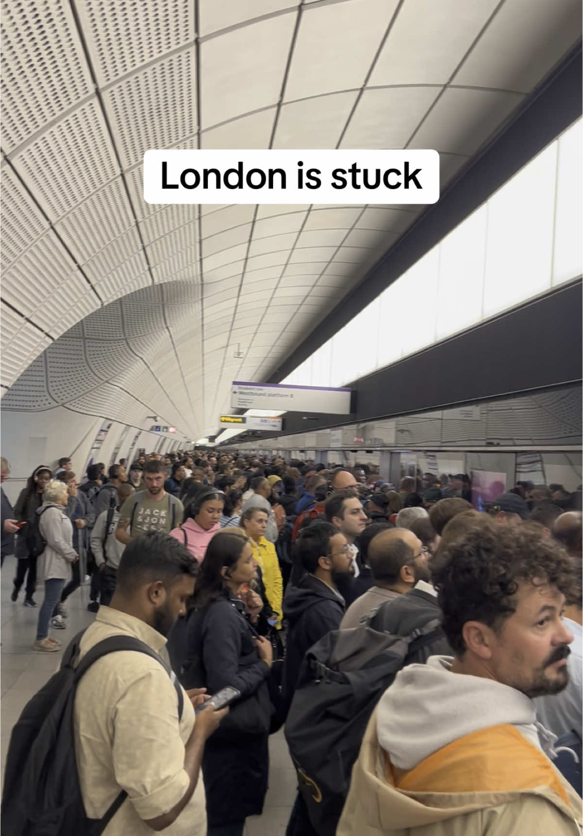 The situatuon of london tube (underground) is so bad, people are waiting for hours to get on a train as there is only elizabeth line running because of the strike⚠️ . . . . . . . #London #tube #undergroundtrain #strikeinlondon 