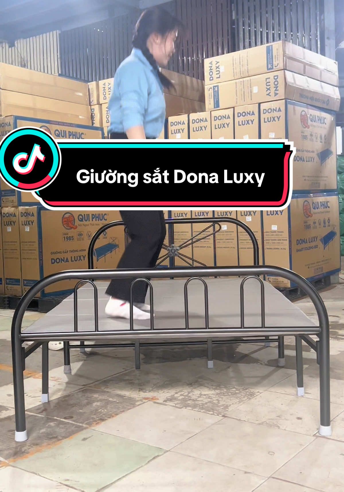 Khung sắt chắc chắn, gấp gọn dễ dàng – giường Dona Luxy, chuẩn lựa chọn cho mọi không gian 🏠💯 #GiuongSatGapGon #DonaLuxy #QuiPhuc #quiphucnoingoaithatinoxnhua #giuong 