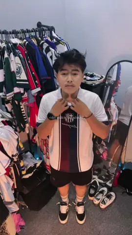 Rekomendasi jersey vintage fantasy #jerseyvintage #jerseyretro #barcelona #rekomendasi #outfitideas 