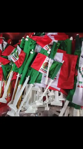 GRAN STOCK EN BANDERAS DE DIFERENTES TAMAÑOS, VISÍTANOS!!! #vivamexico  #somosmayoristas  #somostumejoropcion  #MesPatrio 