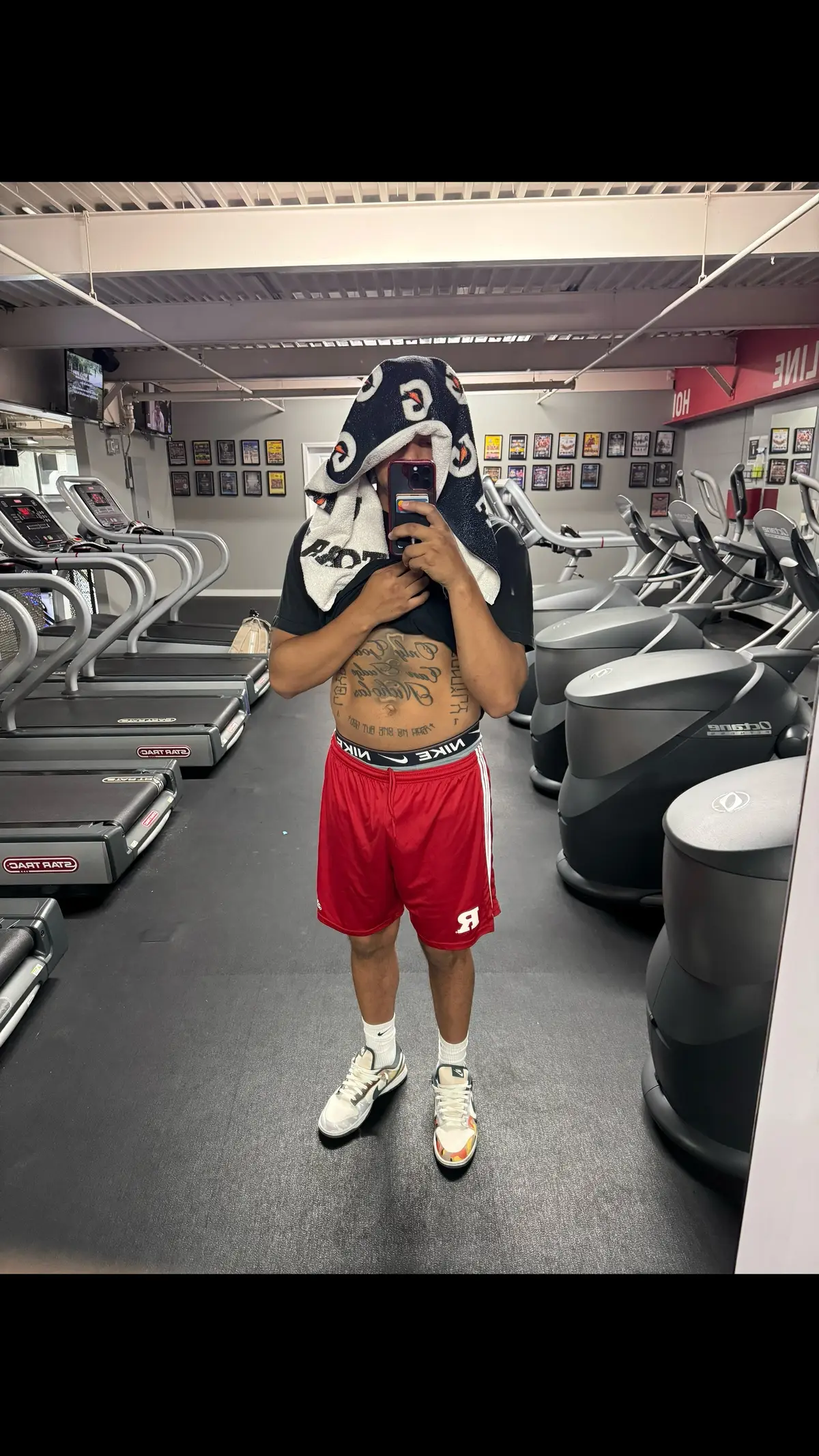 Didnt get em in time for the summer so I guess I’ll plan for the winter? 😂💪🏽 #Fitness #gymbromotivation #fallszn 