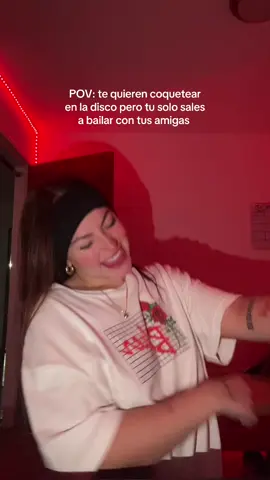 Quienes son team salir solo por el outfit y bailar con tus amigas?🙋‍♀️