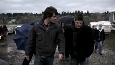 I miss them damnit😭😭😭#supernatural #deanwinchester #samwinchester #jensen