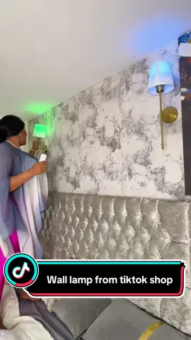 This lamp is sooo cute and the good thing is it’s rechargeable  #walllamp #bedsidelamps #tiktokmademebuyit #homefinds #rechargeablelight 